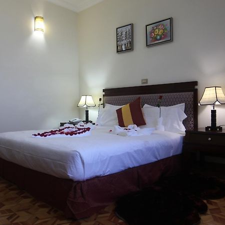 Tirar International Hotel Addis Abeba Buitenkant foto