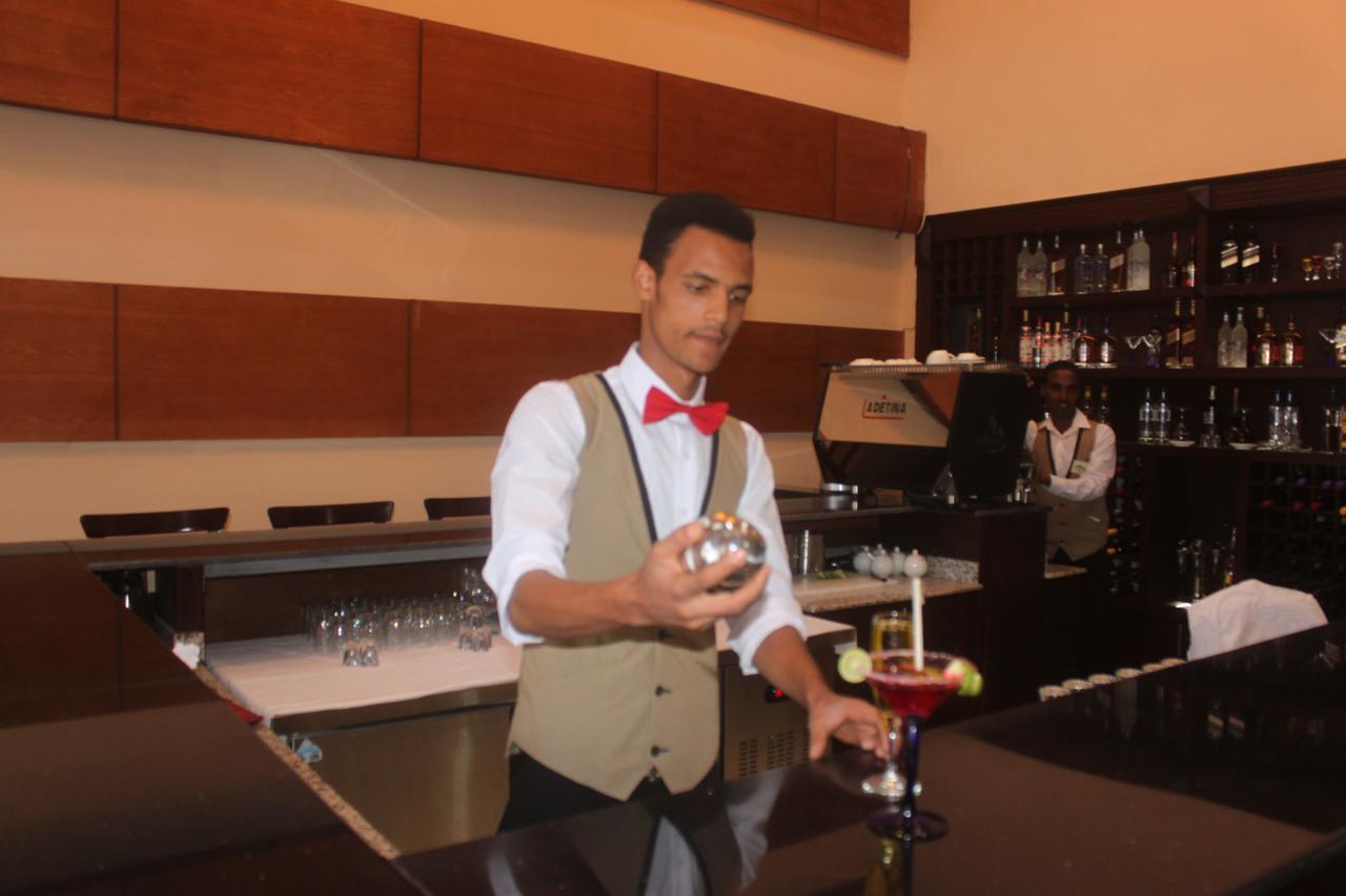 Tirar International Hotel Addis Abeba Buitenkant foto